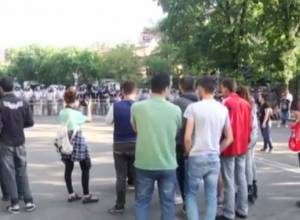 Խաղեր՝ Բաղրամյանի վրա
