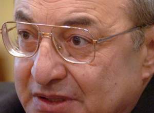 Post Scriptum to host Vazgen Manukyan