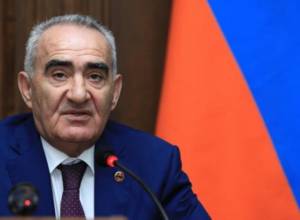 Galust Sahakyan offers to change the platform of struggle