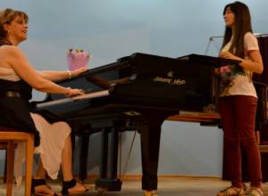 Արցախում է  ռուսական հայտնի օպերային երգչուհի Լյուբով Կազարնովսկայան