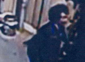 Разбойничье нападение: разыскивается лицо, изображенное на фотографиях