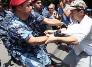«Խփելով, ծեծելով, քաշելով տանում էին»