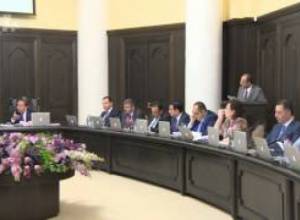 «Оставляем, пока становятся аварийными, потом думаем – как строить»