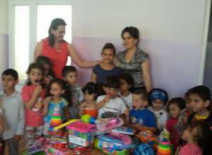 10-year-old girl from Boston does charity in Sisian