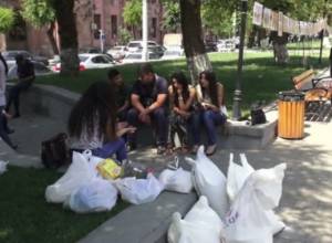 Вчера из Ирака в Армению переехали 3  езидские семьи