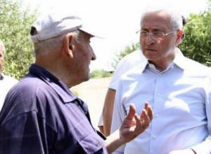 Գյուղացիները գյուղնախարարի հետ խոսել են ոռոգման ջրի կարևորության մասին
