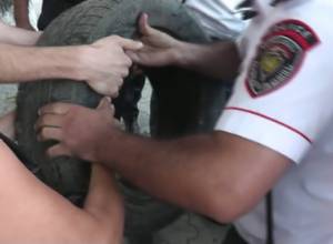 Երեք անվադողը՝ բախման պատճառ