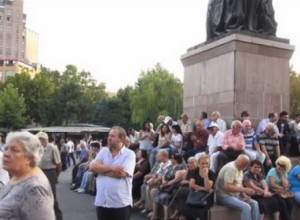 Прямой эфир: На Площади свободы «Нет грабежу» проводит митинг