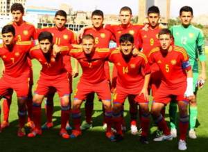 Մարկ Լելիեւրը հրավիրել է երեք լեգեոնական