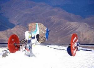 Barbell stolen from Mount Elbrus