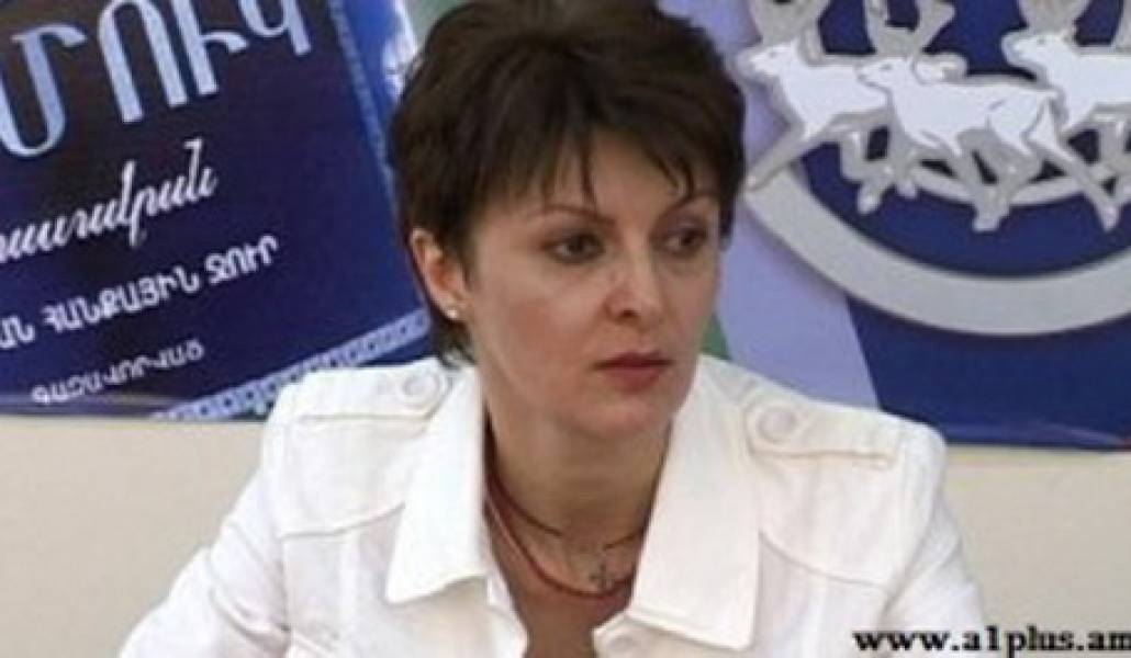 gayane-arustamyan1-300x1681