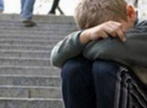 Mother charged with involving the 8 year-old child into antisocial activity; the case sent to court