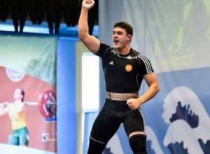 Weightlifting: Armenians win three medals in one day