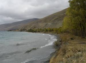 На берегу Севана замечено тело гражданина