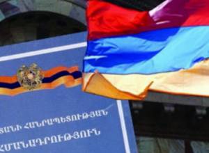 Центральная комиссия референдума распределила должности руководителей и секретарей