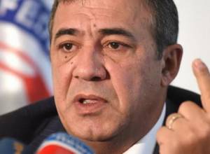 Ռուբեն Հայրապետյանը` ՖԱՖ-ին. «Խորհուրդ կտամ զբաղվել տուրիստական գործունեությամբ»