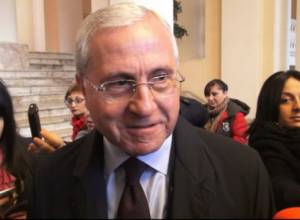 Министр о назначении сына марзпета Сюника: "Причина бывает, когда назначают?"