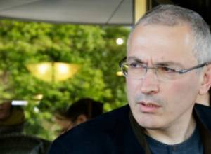 Khodorkovsky charged in absentia with attempted murder