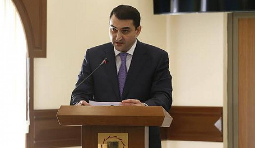 f6ceb6b4-3ec2-499c-be17-bdf68027e3f4