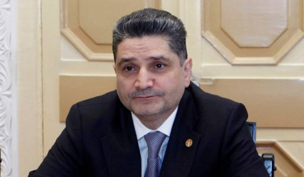 00859b7ec482ea2f54a36418ab9adbd8