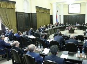 Премьер-министр сделал замечание безответственным министрам