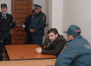 Айк Кюрегян прекратил голодовку и водную голодовку