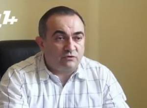 Tevan Poghosyan advises his colleagues to follow their speech