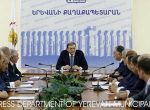 Գումարներ հավաքագրելիս են միայն պահանջատեր. քաղաքապետ