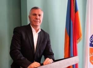 Varujan Sukiasyan called up 27 players