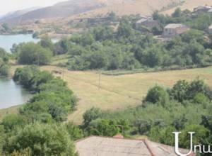 Armenian village came under Azerbaijani fire