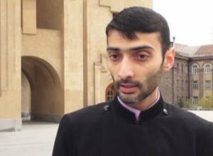 Поток молодежи и детей в церковь увеличился: священник