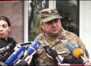 По положению на данный момент у нас 10 раненых: Арам Асатурян