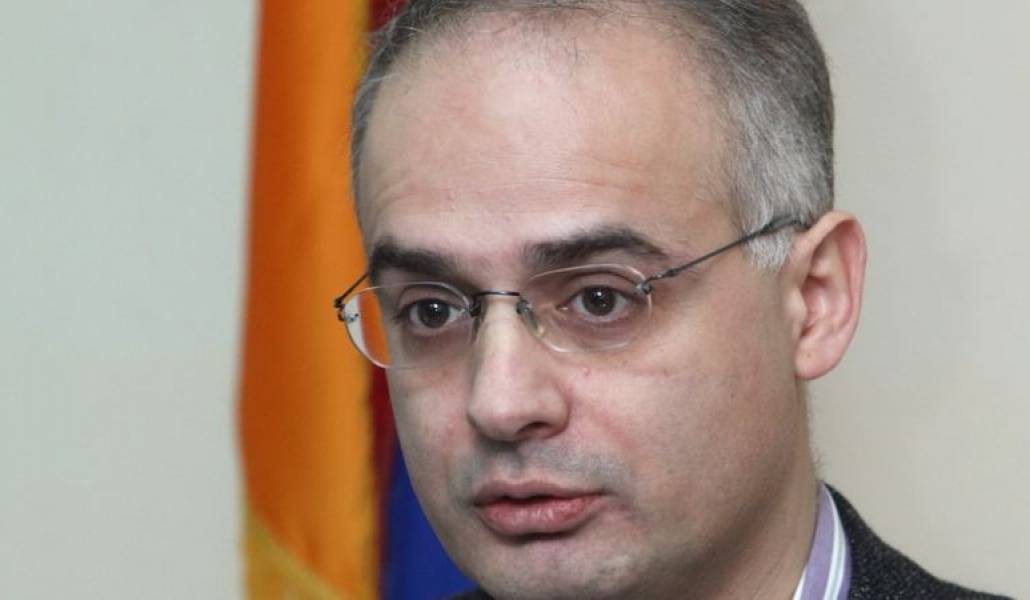 425fe948411c236608ce381e7aa6d61d