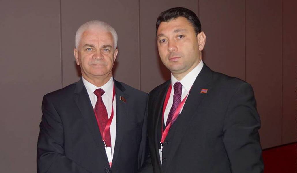 13014994_10153521853257304_583993709_n-1