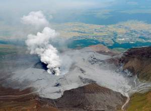 В Японии начал извергаться вулкан АСО – есть 3 жертвы