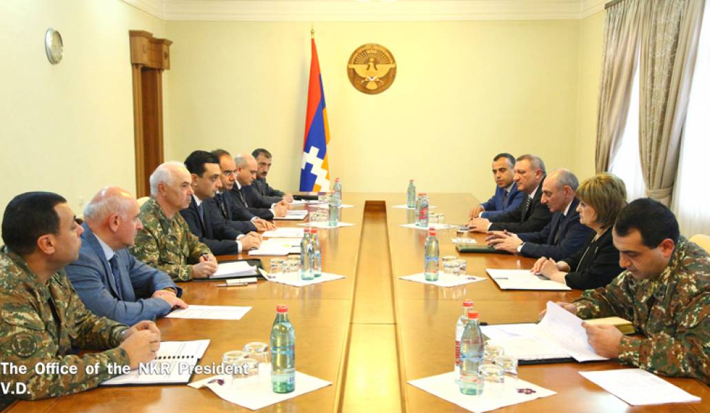 160416-HHAroghjNaxarArmenMouradyan-Info