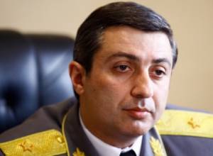 Mihran Poghosyan tenders his resignation over offshore scandal