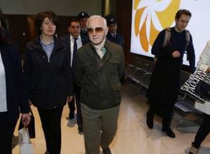 Charles Aznavour arrives in Armenia