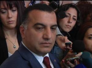 Minister has no information which official’s son serves on frontline