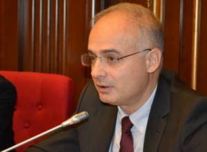 "Почему вы с самого начала закладываете бомбу под ИК?"