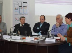 Գազի սակագինը կարող է նվազել՝ 56, իսկ էլեկտրաէներգիայինը՝ 10 դրամով. տնտեսագետ
