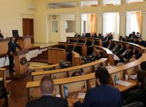 Министр ИД НКР встретился с представителями комиссий Ай Дата