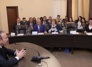 Галуст Саакян избран председателем Совета попечителей АГПУ