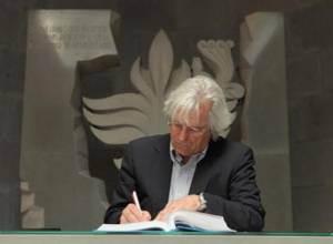 Депутат СЕ посетил мемориал Геноцида армян