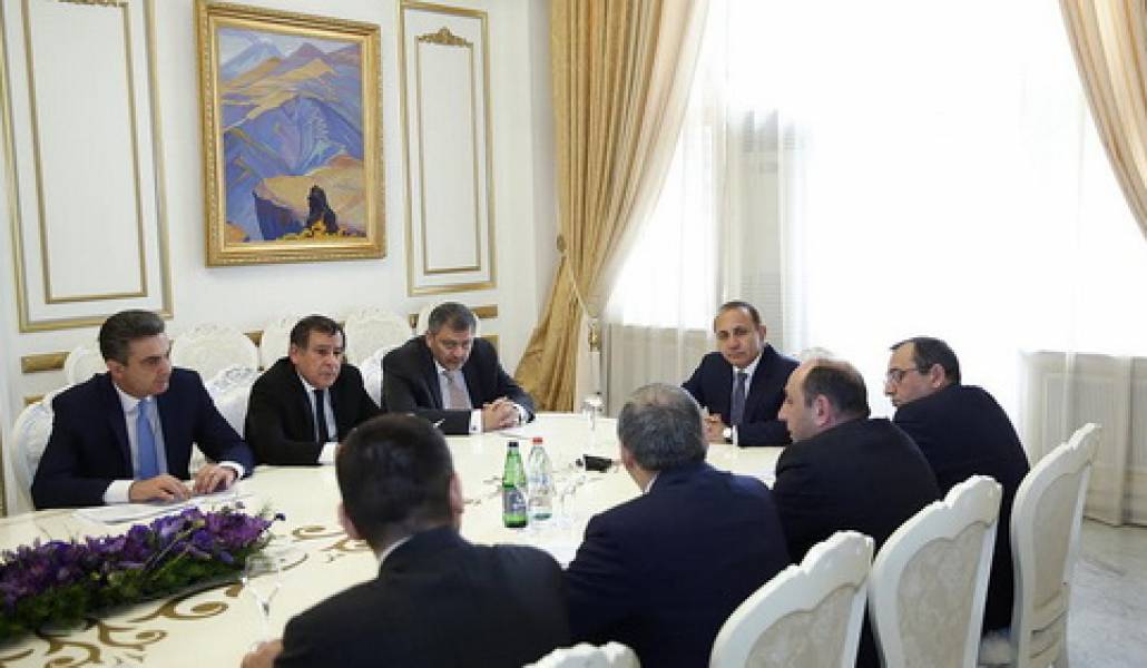 476bef4a-4ef7-4b17-a3dd-c2069f0a34a3