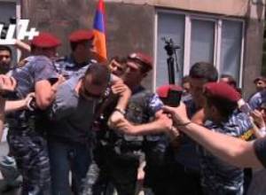 Ակտիվիստը բողոքարկում է ոստիկանության գործողությունները