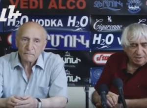 Скульптор приготовил подарок для Римского Папы