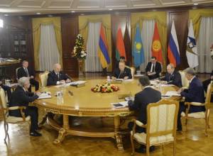 Серж Саргсян:  Армения продолжает искать мирное урегулирование