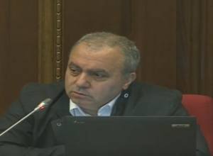 «Замечаю обман»