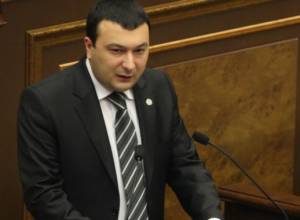 «У вас такой большой нос, а нюха нет, чтоб понять?»: Вагэ Энфиаджян